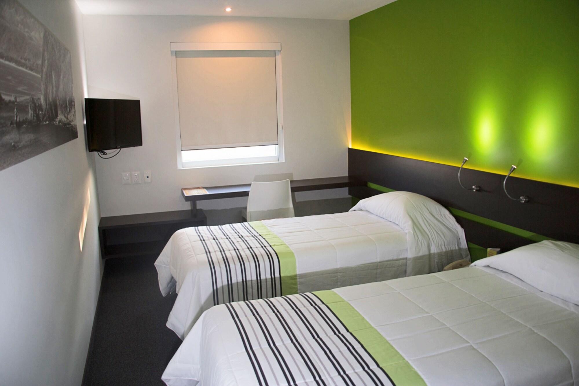 City Express Junior By Marriott Puebla Finsa מראה חיצוני תמונה
