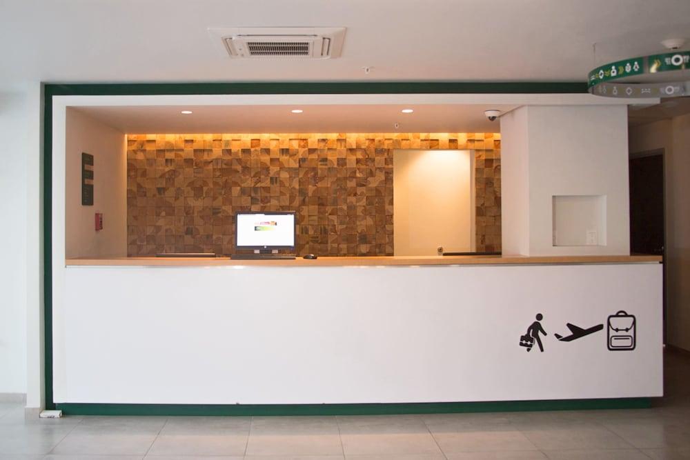 City Express Junior By Marriott Puebla Finsa מראה חיצוני תמונה