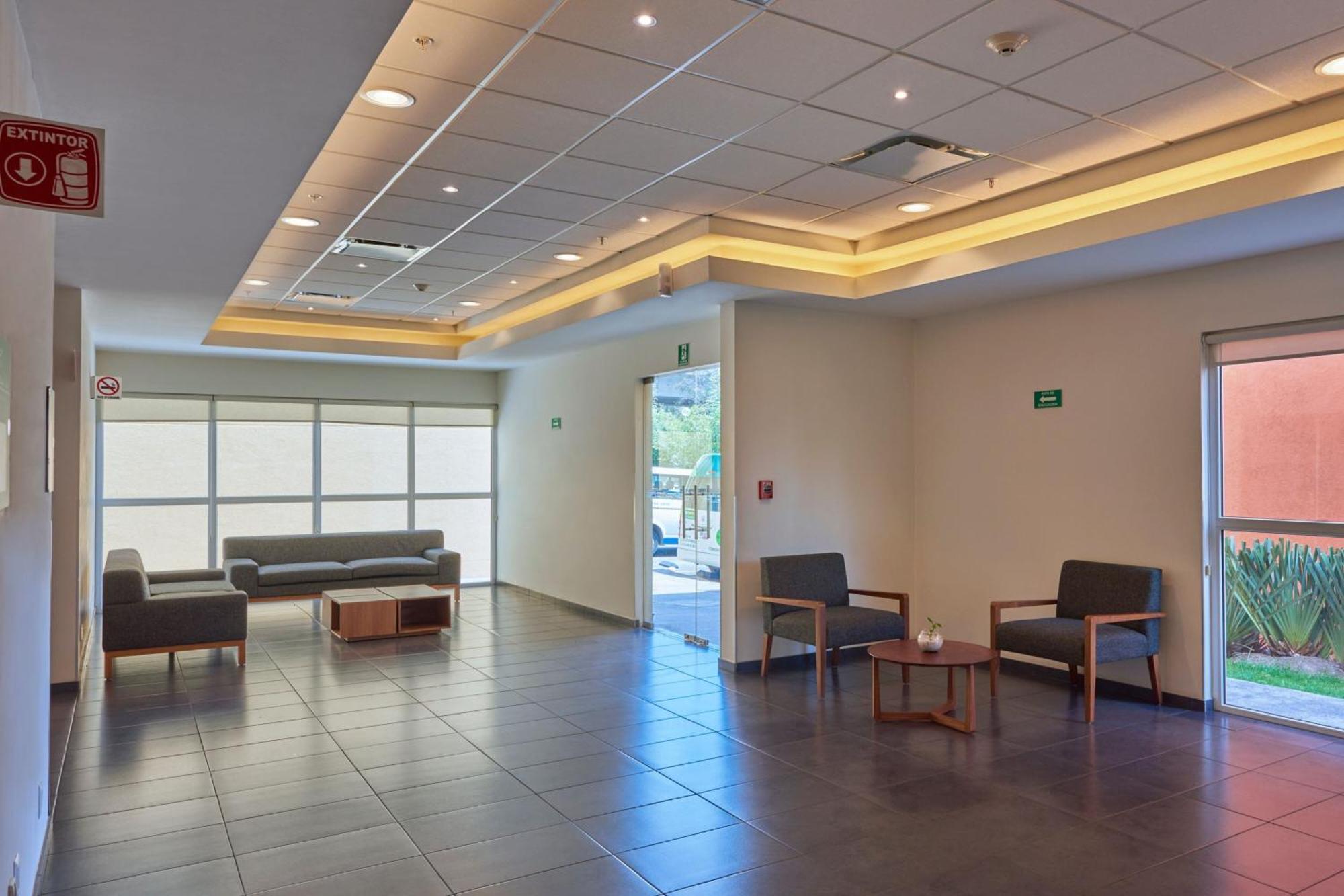City Express Junior By Marriott Puebla Finsa מראה חיצוני תמונה