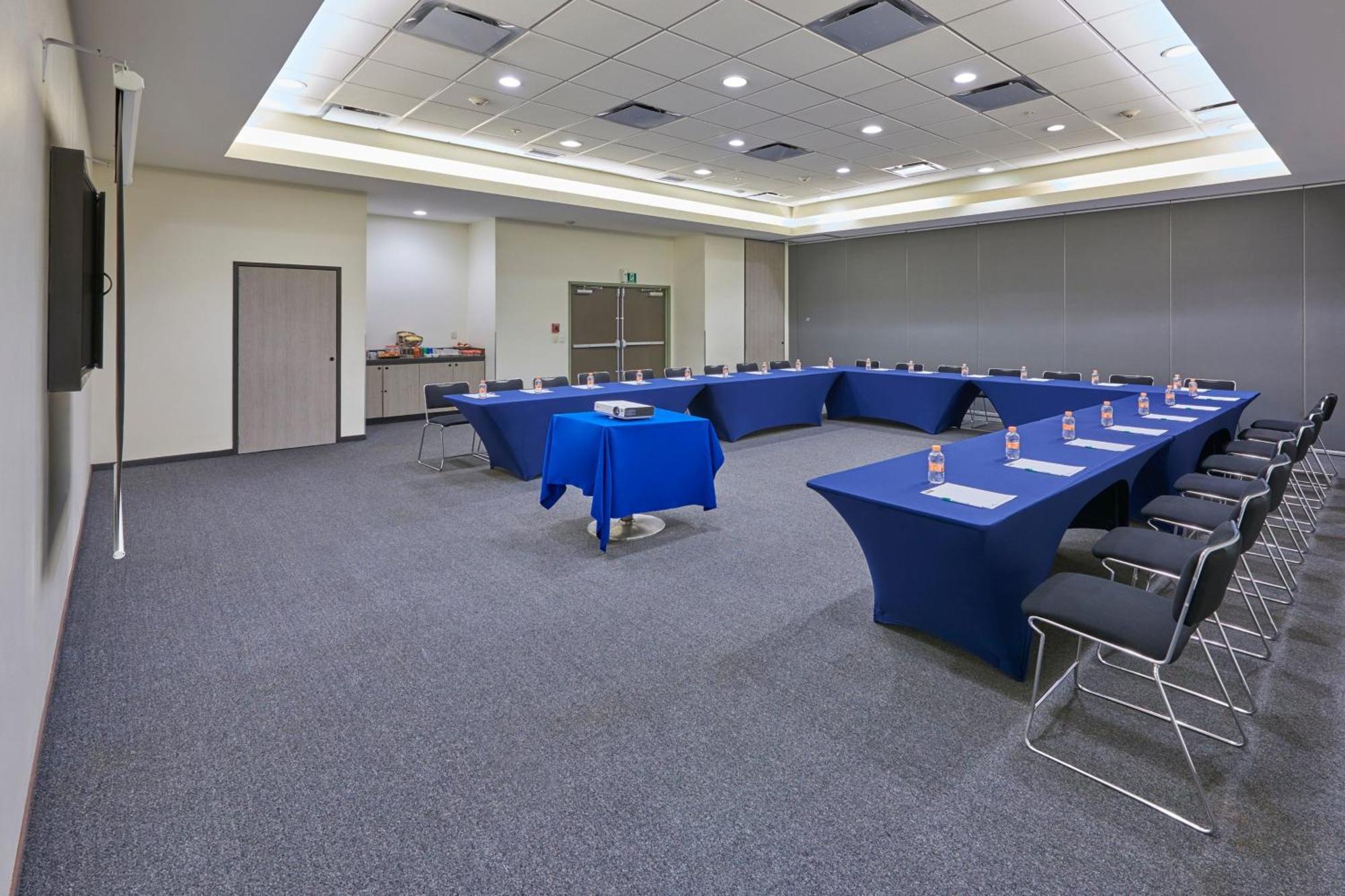City Express Junior By Marriott Puebla Finsa מראה חיצוני תמונה