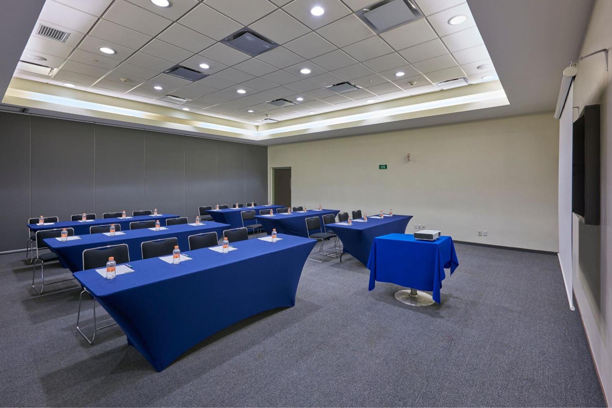 City Express Junior By Marriott Puebla Finsa מראה חיצוני תמונה