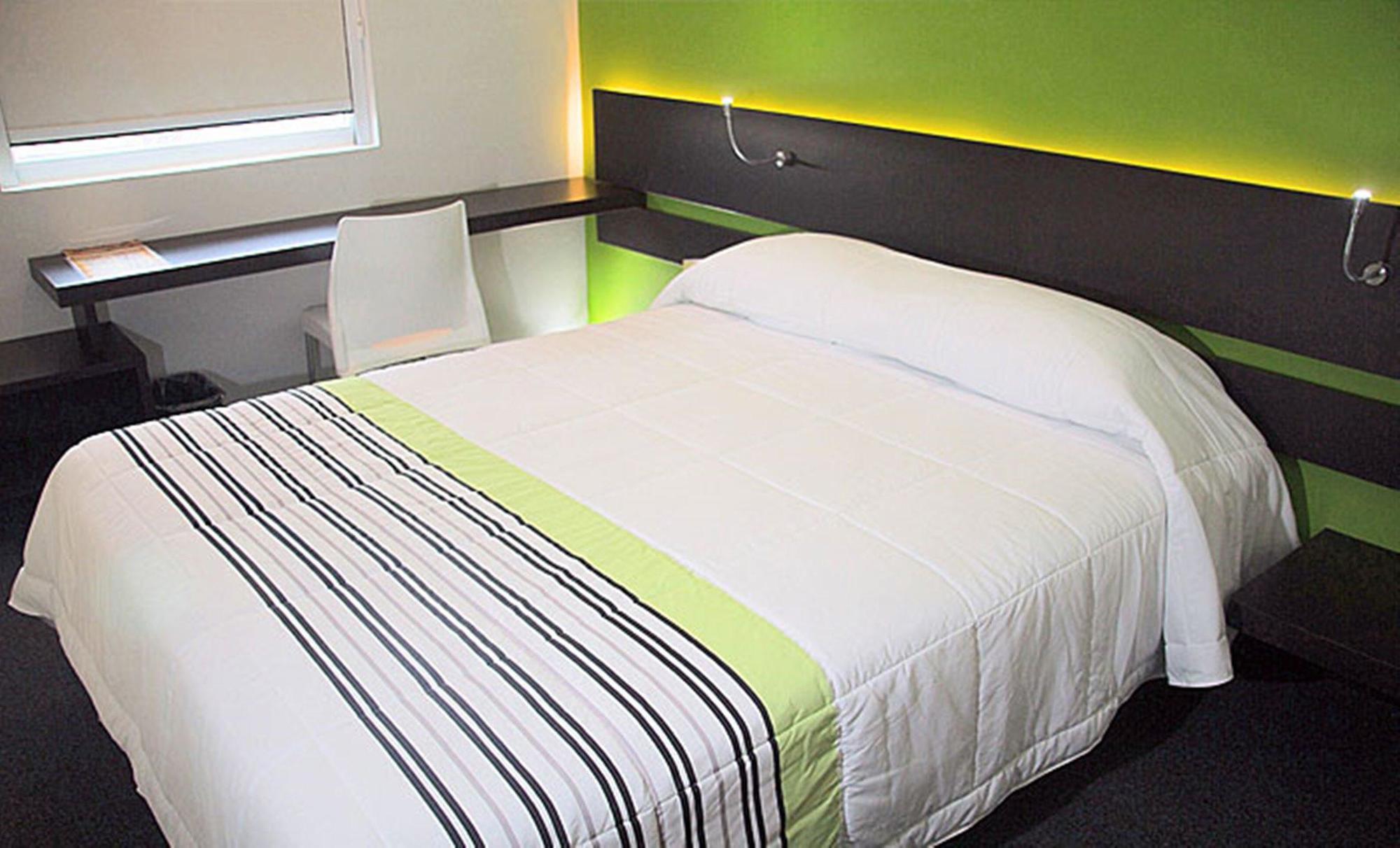 City Express Junior By Marriott Puebla Finsa מראה חיצוני תמונה
